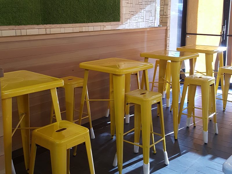 PokeCity Glendale interior