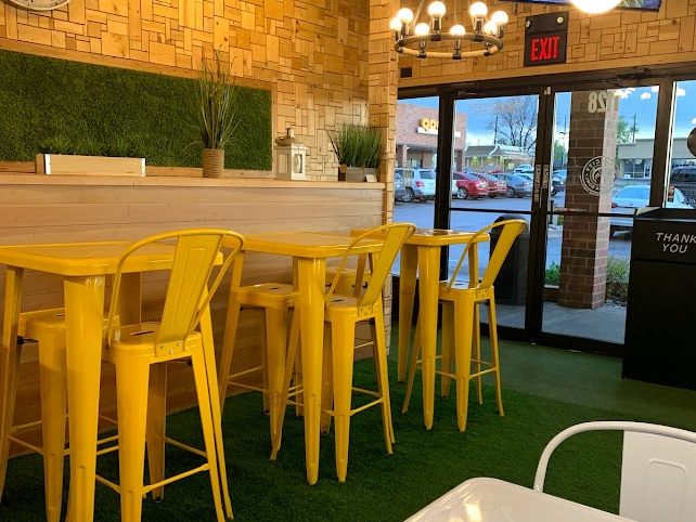 PokeCity Glendale interior